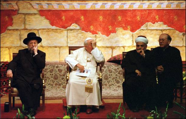 Read more about the article What are the Ashkenazi Jews Of Khazaria:  A Survey